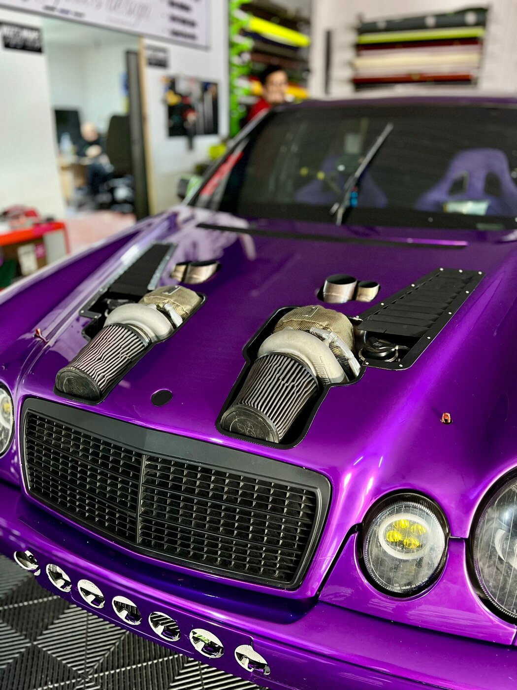 Close-up of the twin turbo setup on the drift limo Mercedes